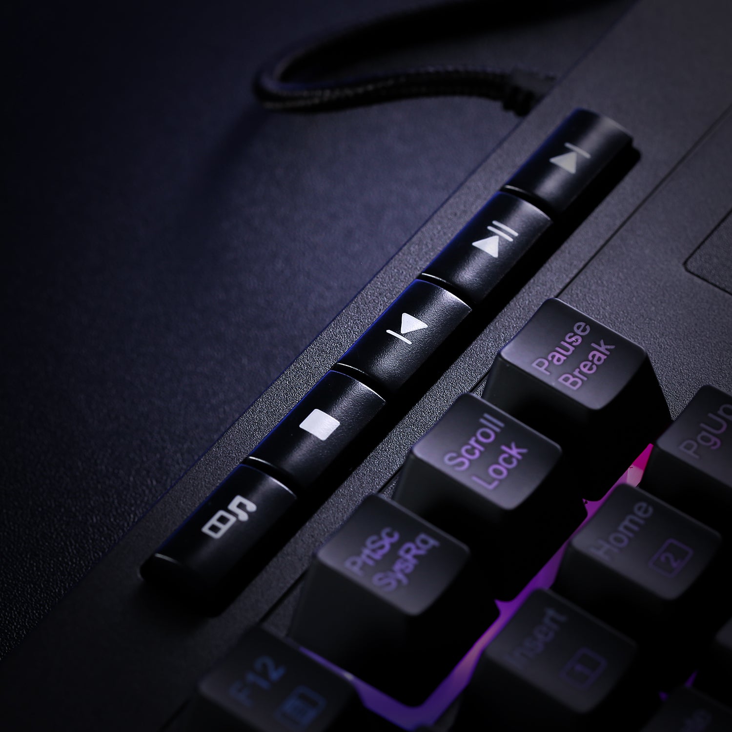 Redragon K512 SHIVA RGB Membrane Gaming Keyboard dengan Tombol Multimedia, 6 Tombol Makro On-Board Ekstra, Kontrol Media Khusus, Sandaran Pergelangan Tangan yang Dapat Dilepas