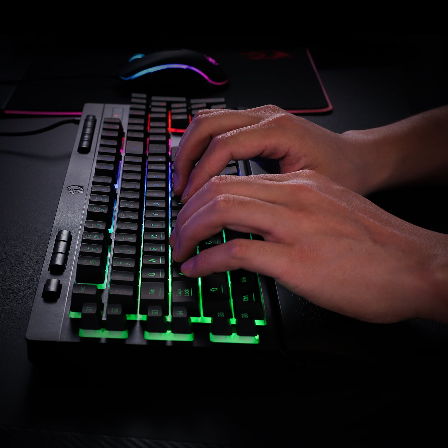 Redragon K512 SHIVA RGB Membrane Gaming Keyboard dengan Tombol Multimedia, 6 Tombol Makro On-Board Ekstra, Kontrol Media Khusus, Sandaran Pergelangan Tangan yang Dapat Dilepas